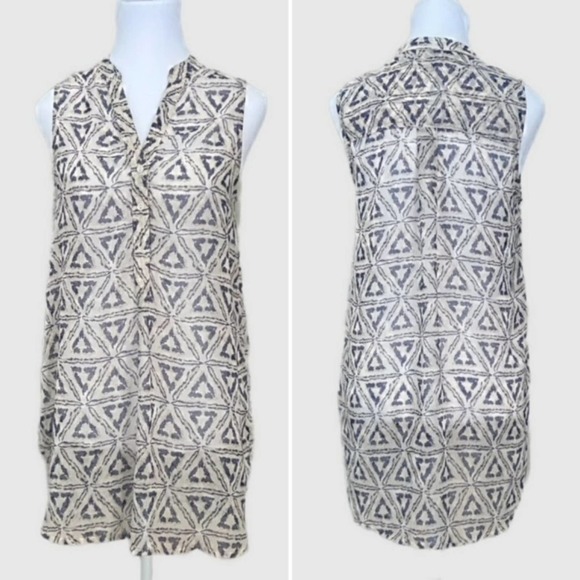 Lumiere Sleeves Hi-Low Printed Sheer Top Cream and Blue Triangle Print-Size S - Picture 1 of 7